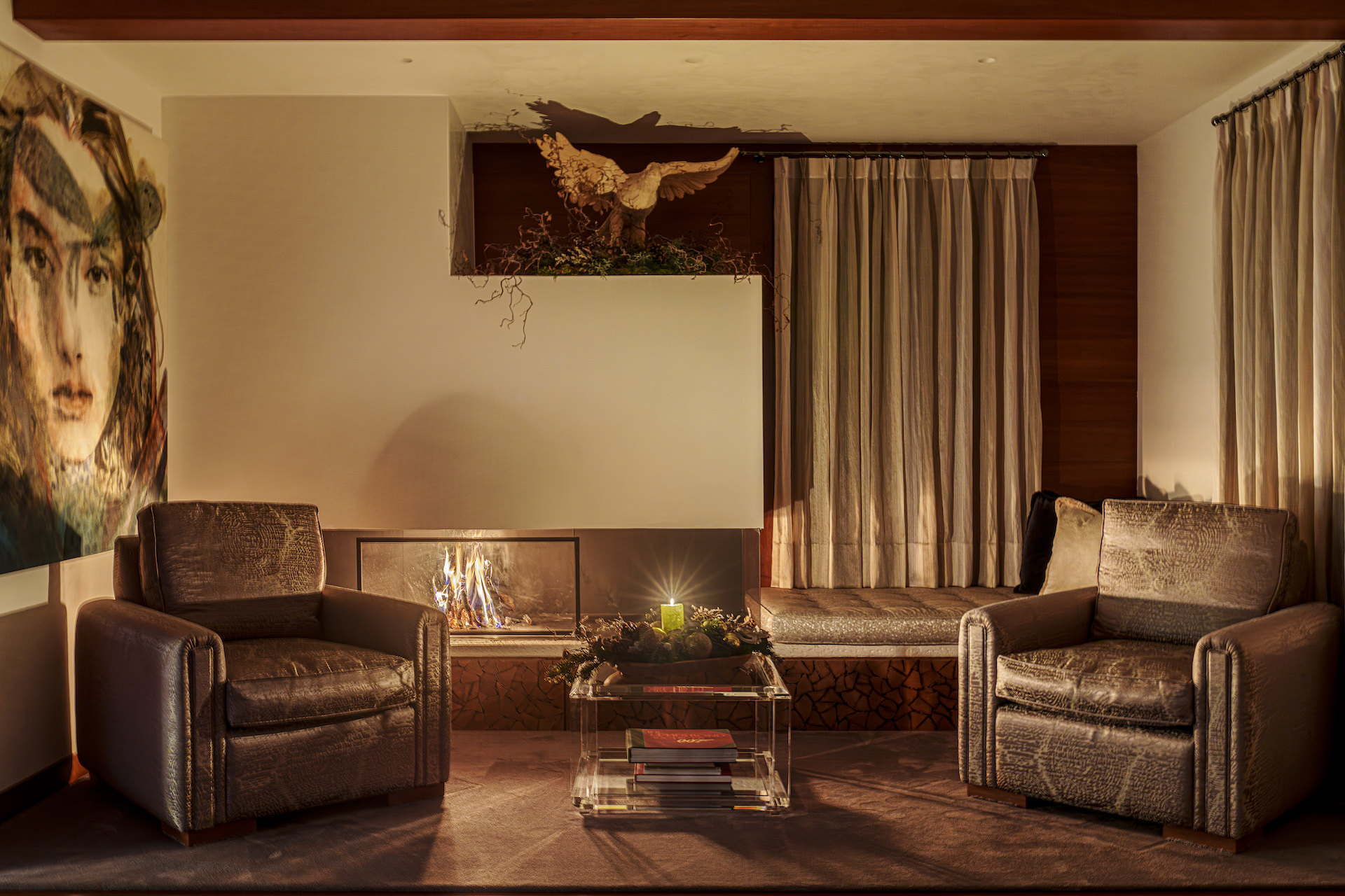 23 – Living area with fireplace Chalet Dolce Vita living area with fireplace