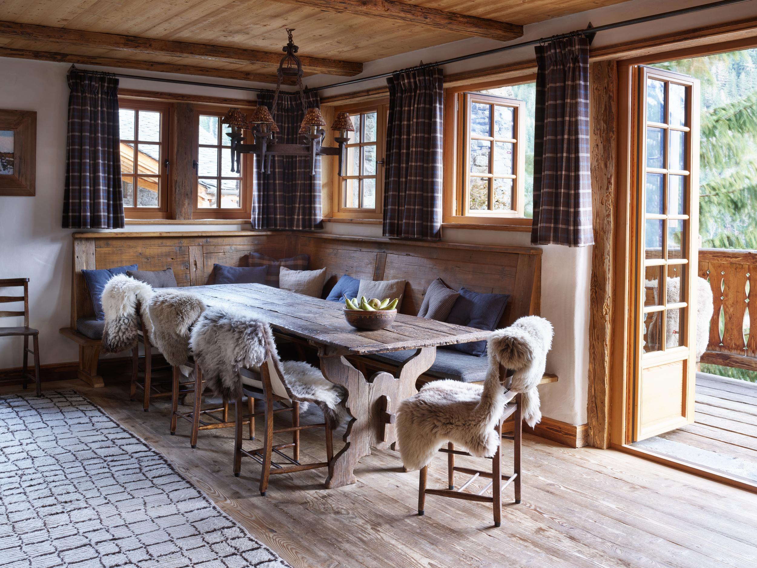 Simon Upton Interiors & Portraits Simon Upton Interiors & Portraits