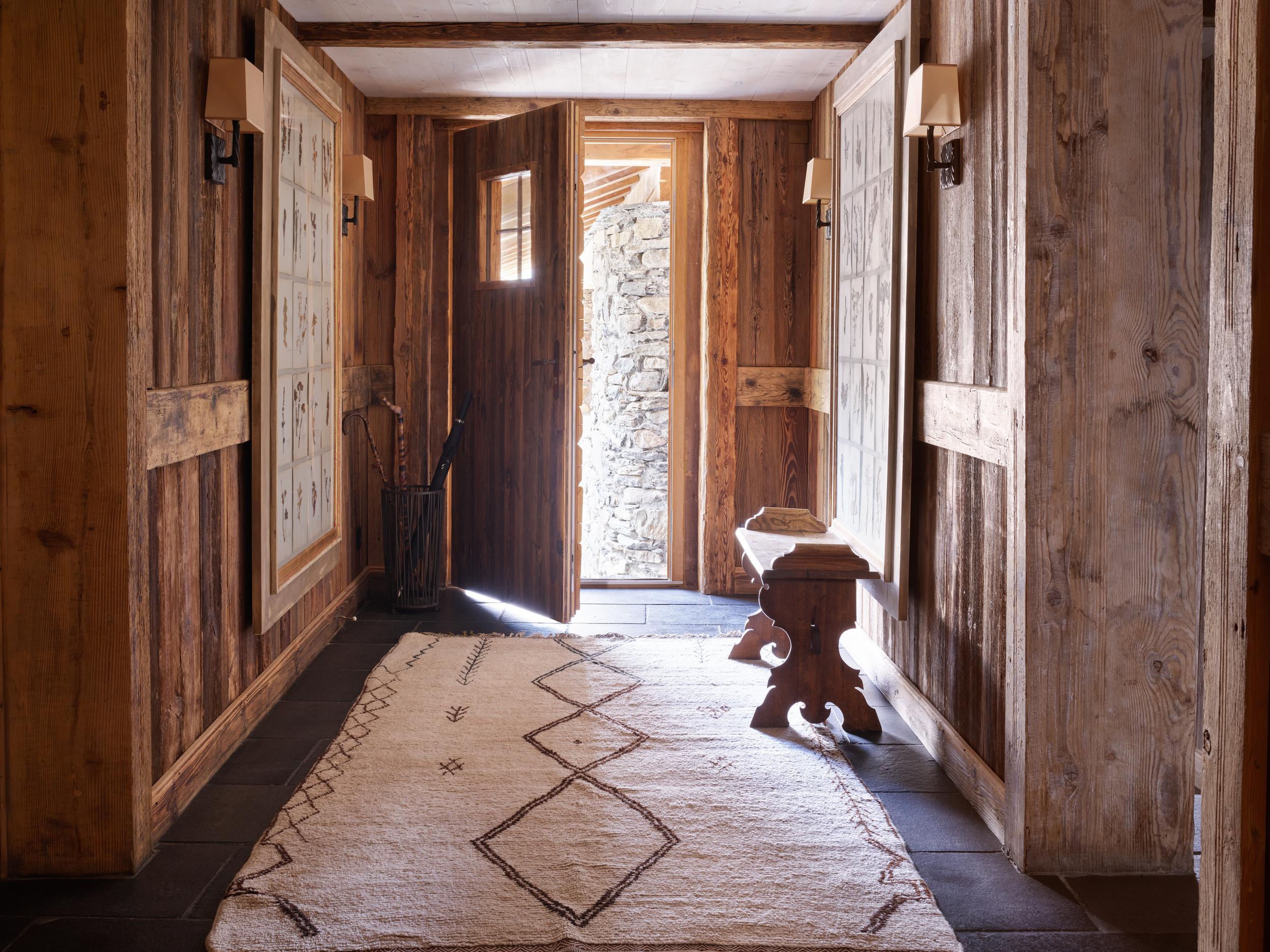 Simon Upton Interiors & Portraits Simon Upton Interiors & Portraits