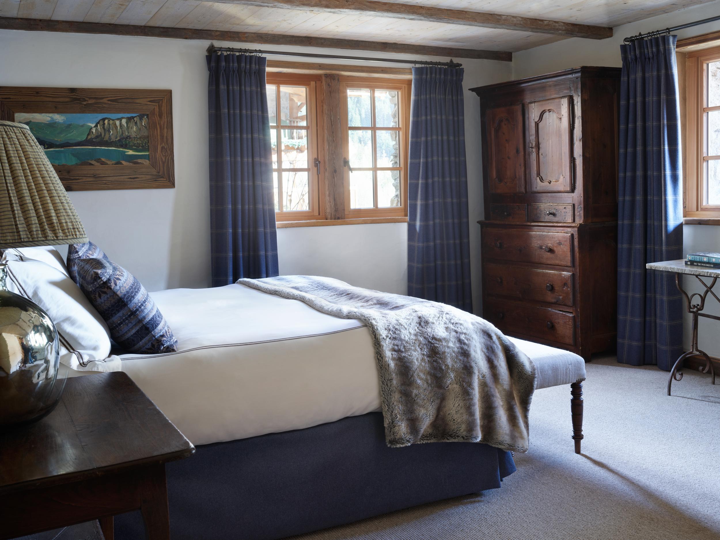 Simon Upton Interiors & Portraits Simon Upton Interiors & Portraits