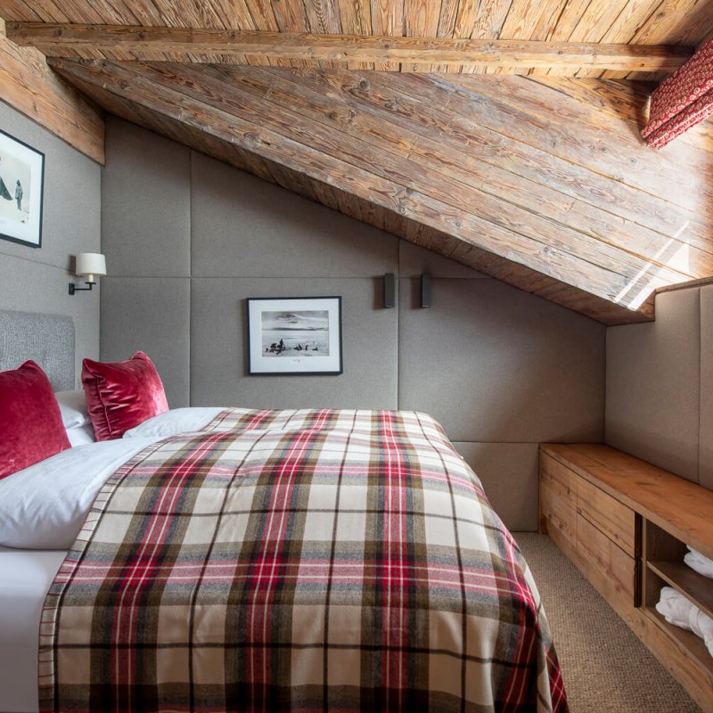 Bedroom 1 - Chalet Skyfall